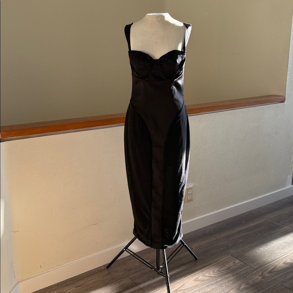 House of CB black mid length Dress size medium - Picture 9 of 15